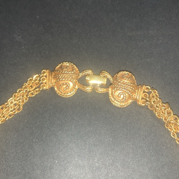 Stunning… Gold Art Nouveau Large 40 inch necklace - Picture 6 of 13